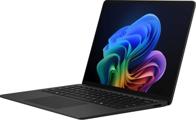 Microsoft Surface Laptop 7 Copilot+ PC 15'' - Intel Core Ultra 7 - 32GB RAM - 1TB - Black - ONLINE ONLY